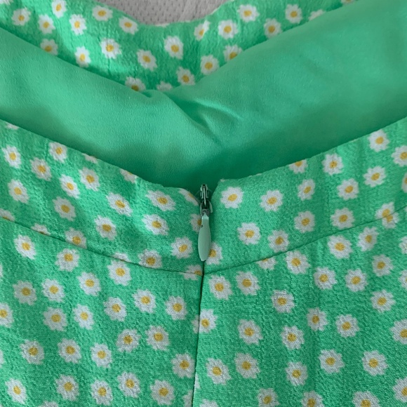 Zara Green Daisy Romper - Picture 7 of 9